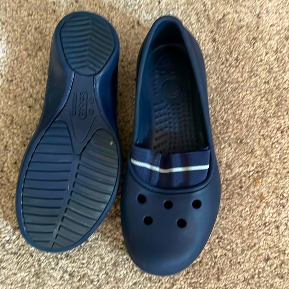 CROCS Blue Water Shoes with Ventilation and Grip - Picture 1 of 2
